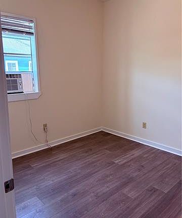 4th image of 1167 Eagle St