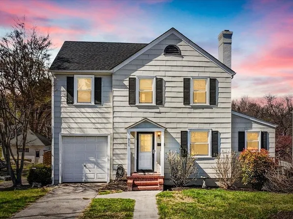 211 Pershing Ave, Radford, VA 24141