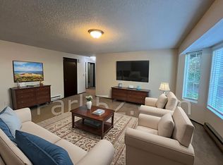 Puyallup Area Duplex - 12613 80th Ave Ct E #B, Puyallup, WA 98373