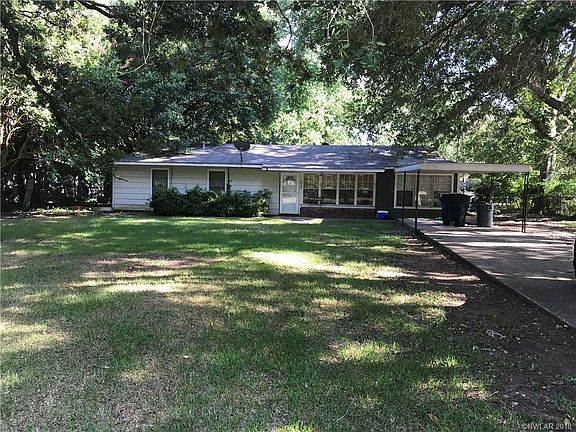 3rd image of 2619 Amelia Ave