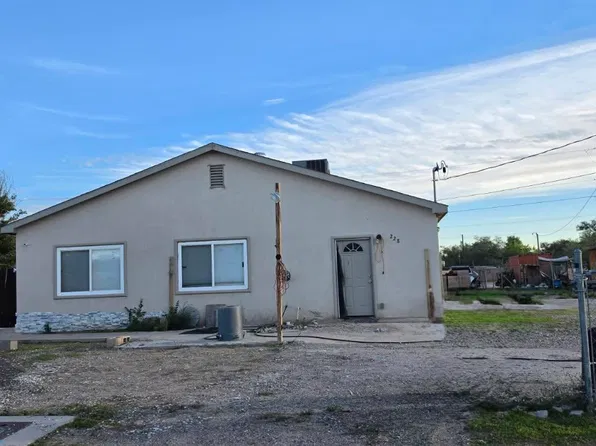 228 Valley High St SW, Albuquerque, NM 87105