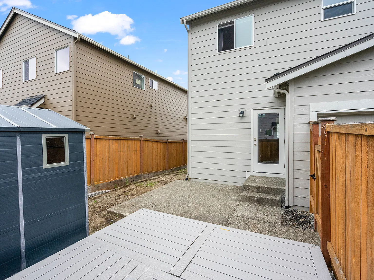 4 bed, 1908 sqft, $2,660 — Photo 2