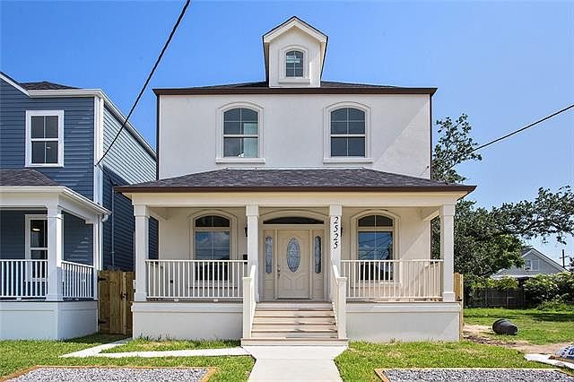 1st image of 2525 Verbena St