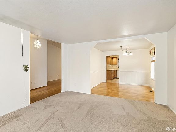 5th image of 3545 Radcliffe Ct SE
