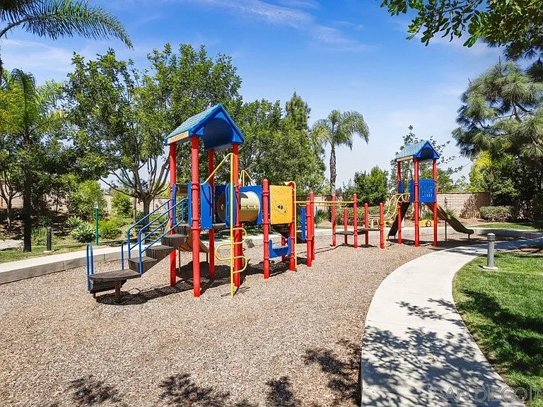 907 Mira Lago Way — Photo 17