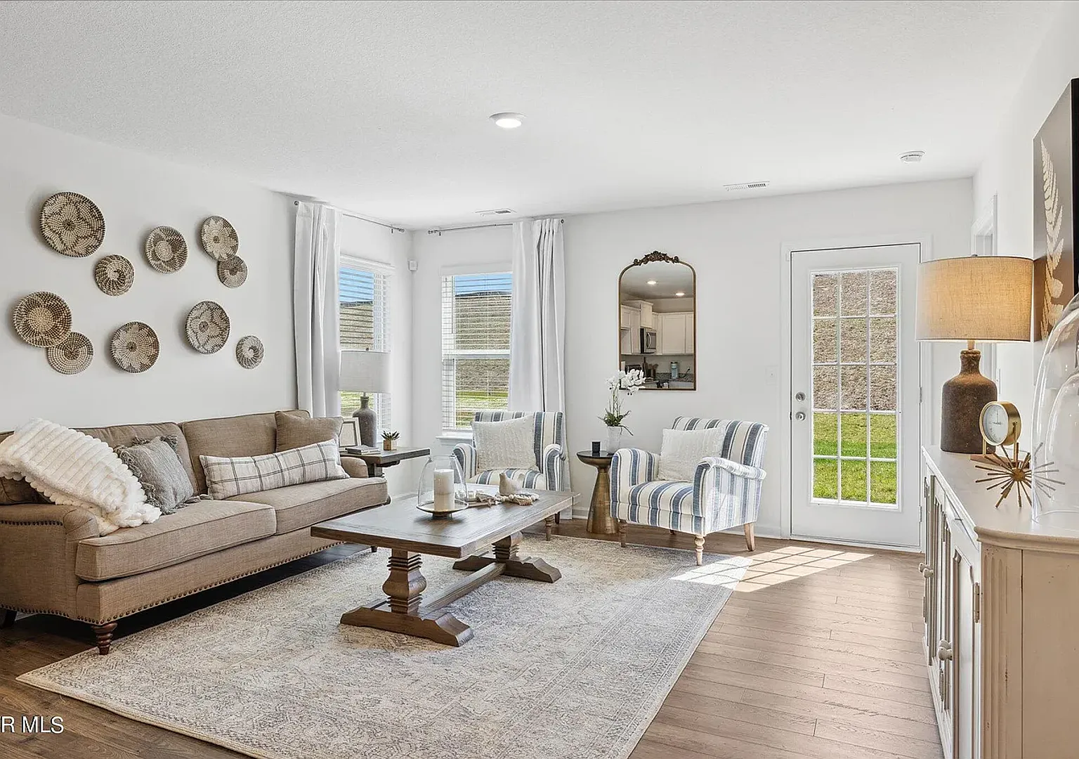 Charming 3-Bedroom Single-Family Home with Modern Comforts in Johnson City — Photo 4