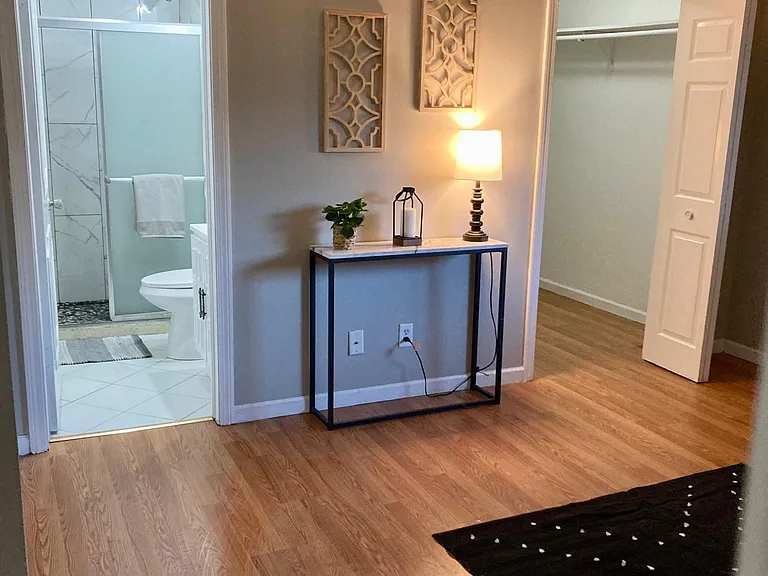 400 W 70th Pl #1 — Photo 7
