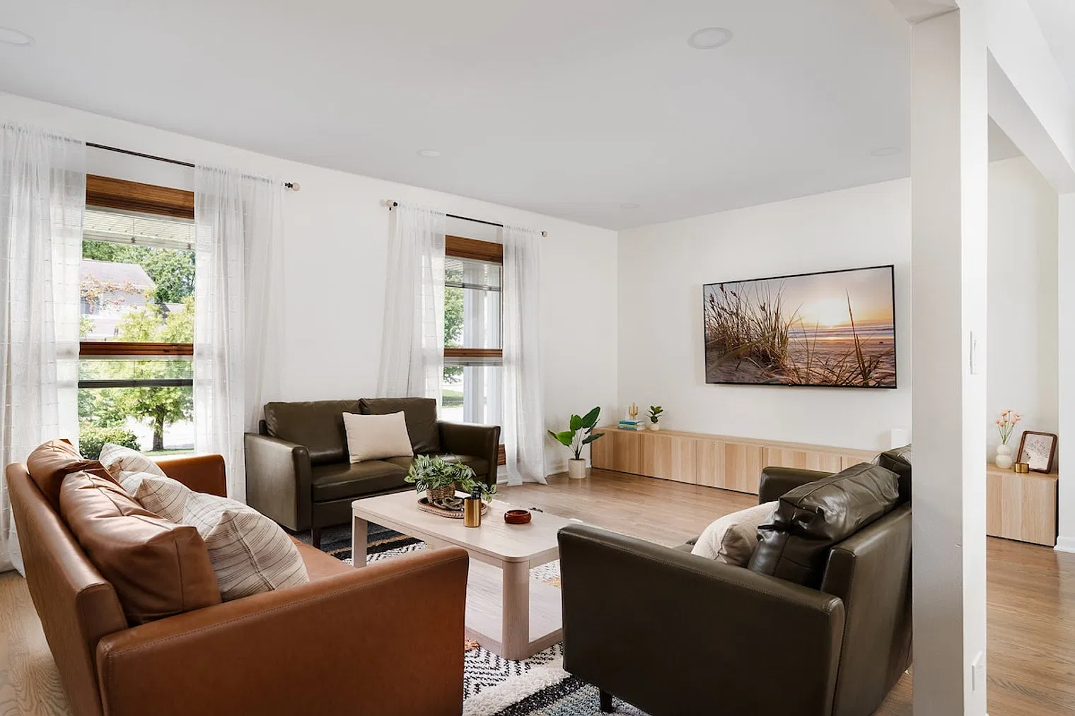 4 bed, 2.0 bath, $18,770 — Photo 4