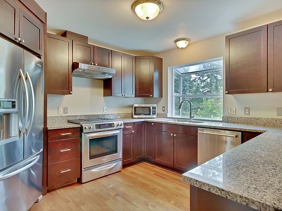 3rd image of 26128 121st Street Ct E