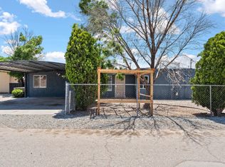 102 Daniel Rd NW, Albuquerque, NM 87107