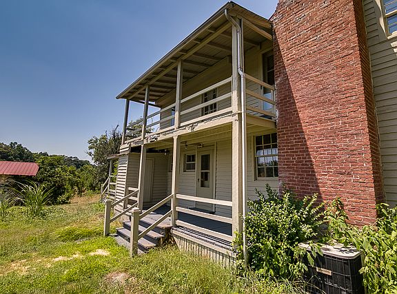 Side Porch & upper balcony