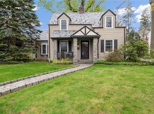 94 Overlook Ave, Eastchester, NY 10709