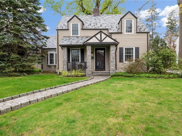 94 Overlook Avenue, Eastchester, NY 10709