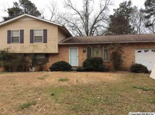 431 N Edgemont Cir NW, Huntsville, AL 35811