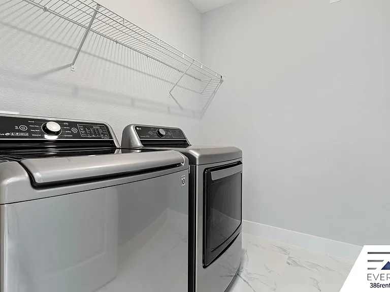 4 Karl Ct — Photo 28