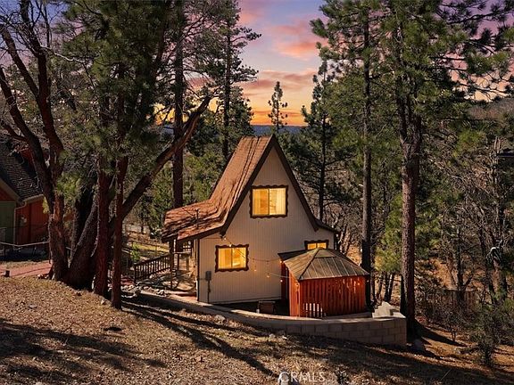 2nd image of 1146 Ridge Rd