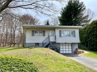 103 Salem Rd, Prospect, CT 06712