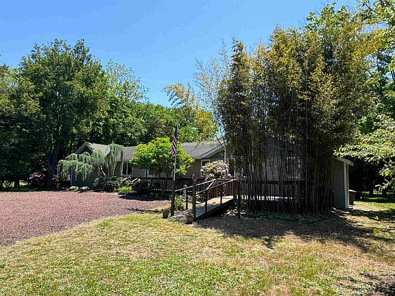 4th image of 157 School House Rd