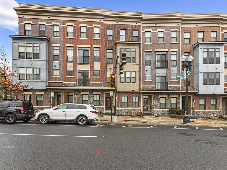 7225 Georgia Ave NW #16C — Photo 1