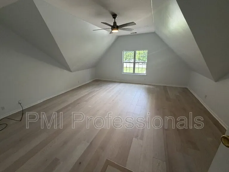 112 Buena Vista Ct — Photo 14