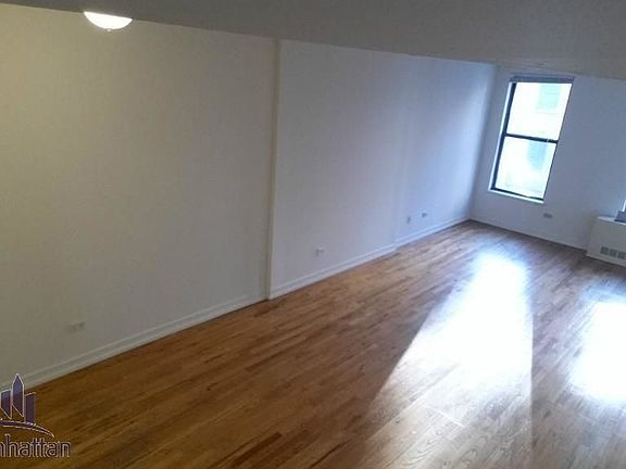 3rd image of 156 E 30th St APT 2A