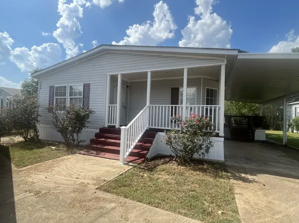 1365 Hunters Mountain Pkwy #1365, Troy, AL 36079