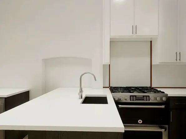 443 Hancock Street image 8 of 9