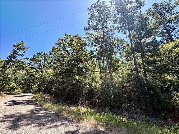 2nd image of Lori Ln