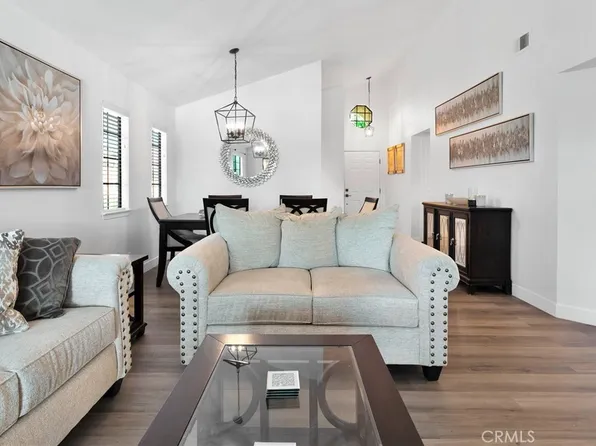 11722 Oak St, Apple Valley, CA 92308