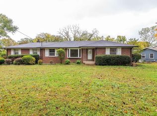 441 Rochelle Dr, Nashville, TN 37220