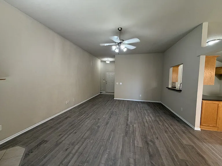 1214 Northern Hills Ln — Photo 7