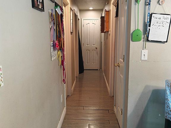 5th image of 829 W Sheridan Ave