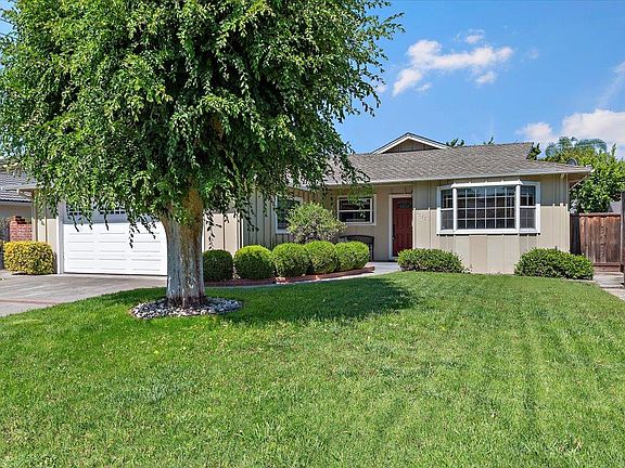2nd image of 3388 Picadilly Dr