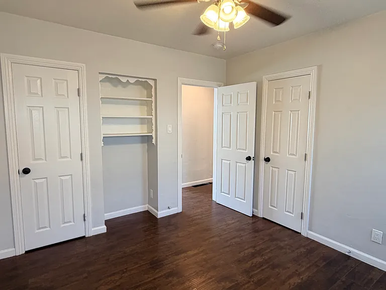 Middle Room