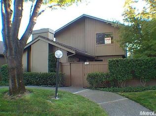 702 E Ranch Rd, Sacramento, CA 95825