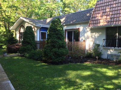 242 Brettonwoods Dr, Coram, NY, 11727