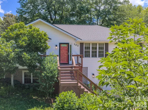 102 Forest Lake Dr, Asheville, NC 28803