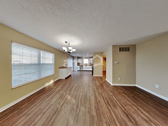 3rd image of 13260 Ashwood Dr