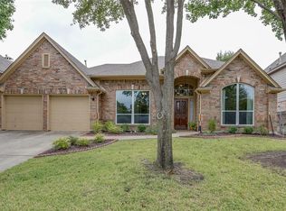 1929 Fair Field Dr, Grapevine, TX 76051