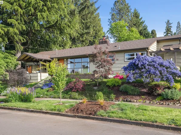 7710 NE Skidmore St, Portland, OR 97218