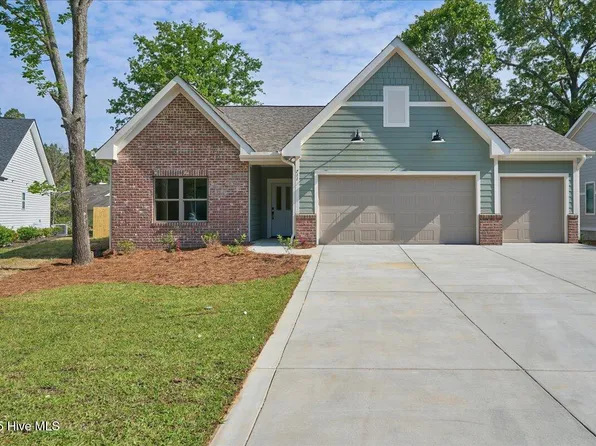 711 Tanager Drive, Vass, NC 28394