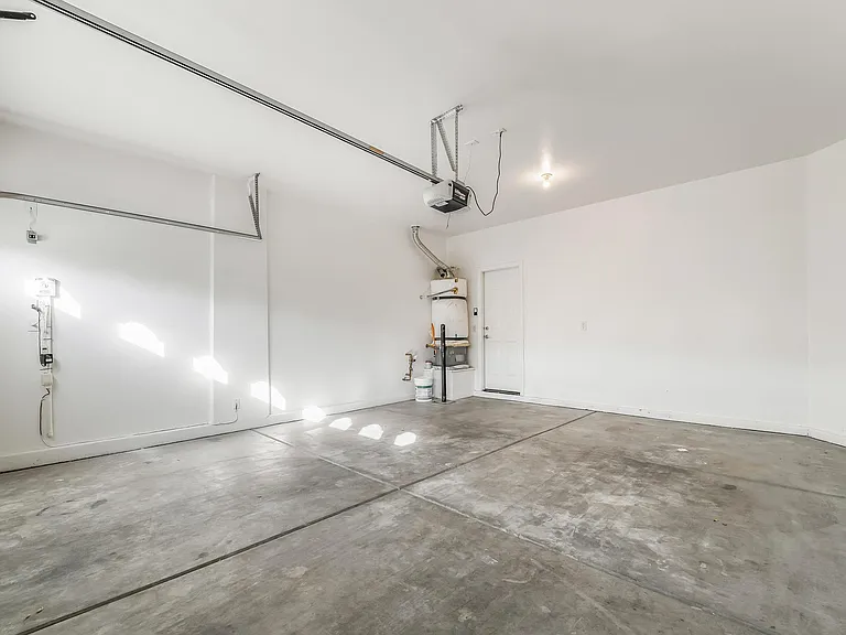5986 Azzura Palms Ave — Photo 35