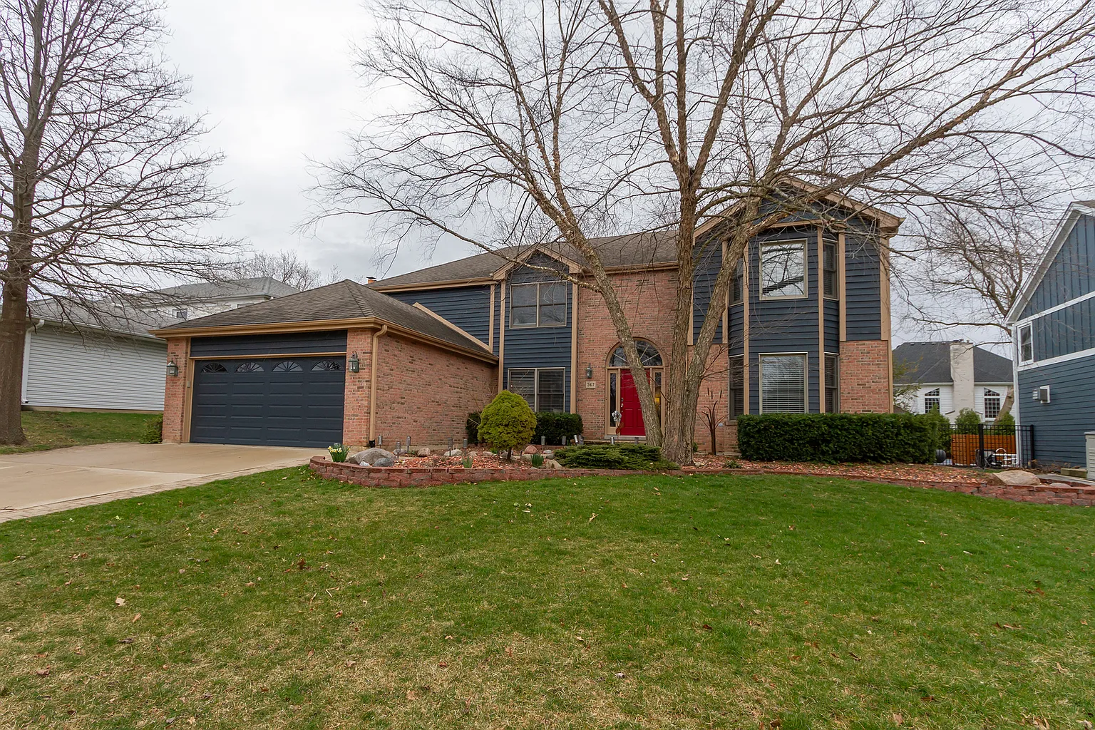 367 N Westminster Dr photo 1