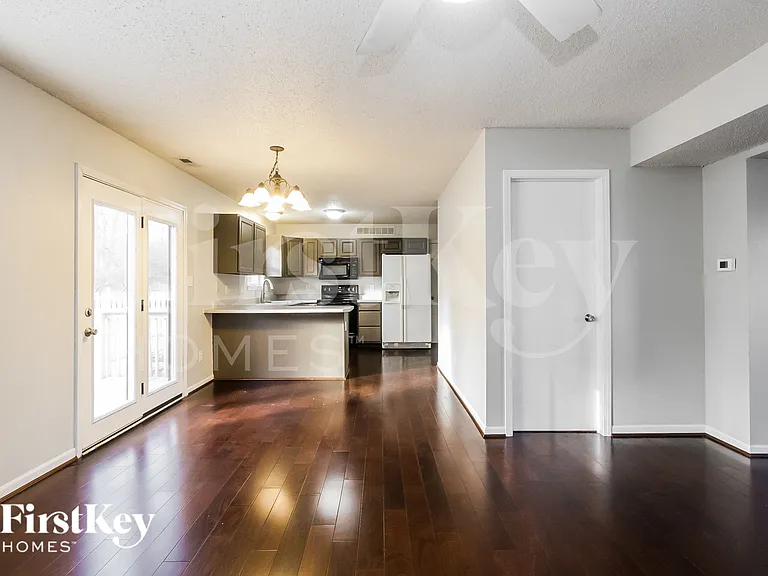 12230 Sweet Creek Trl — Photo 5