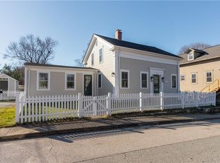 25 Union St, East Greenwich, RI 02818
