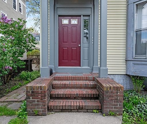 2nd image of 106 Ellery St