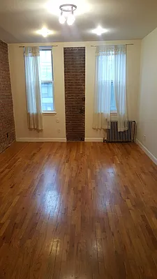 Rented by Rapid Realty Cobble Hill | media 12