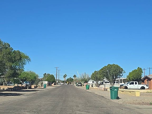 5th image of 2750 W Capistrano Rd