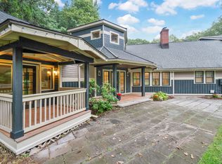 1 Alcima Drive, Simsbury, CT 06070