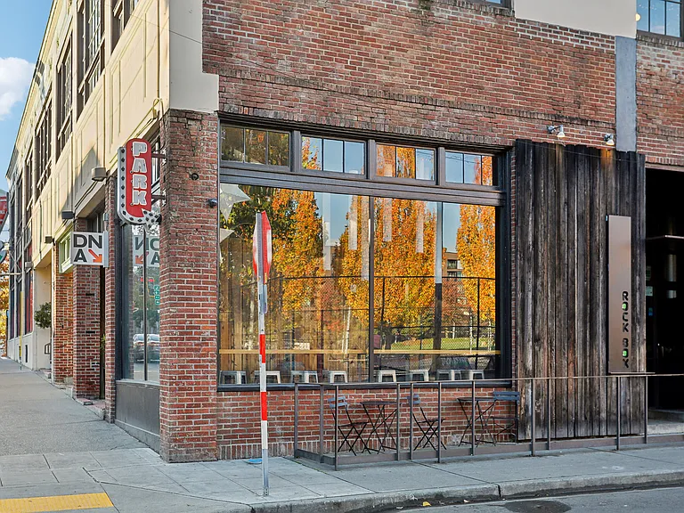 The Broadway Building — Photo 36